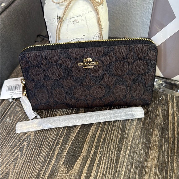 Coach Long Zip Around Wallet In Signature Canvas Brown/ Black - Picture 7 of 10